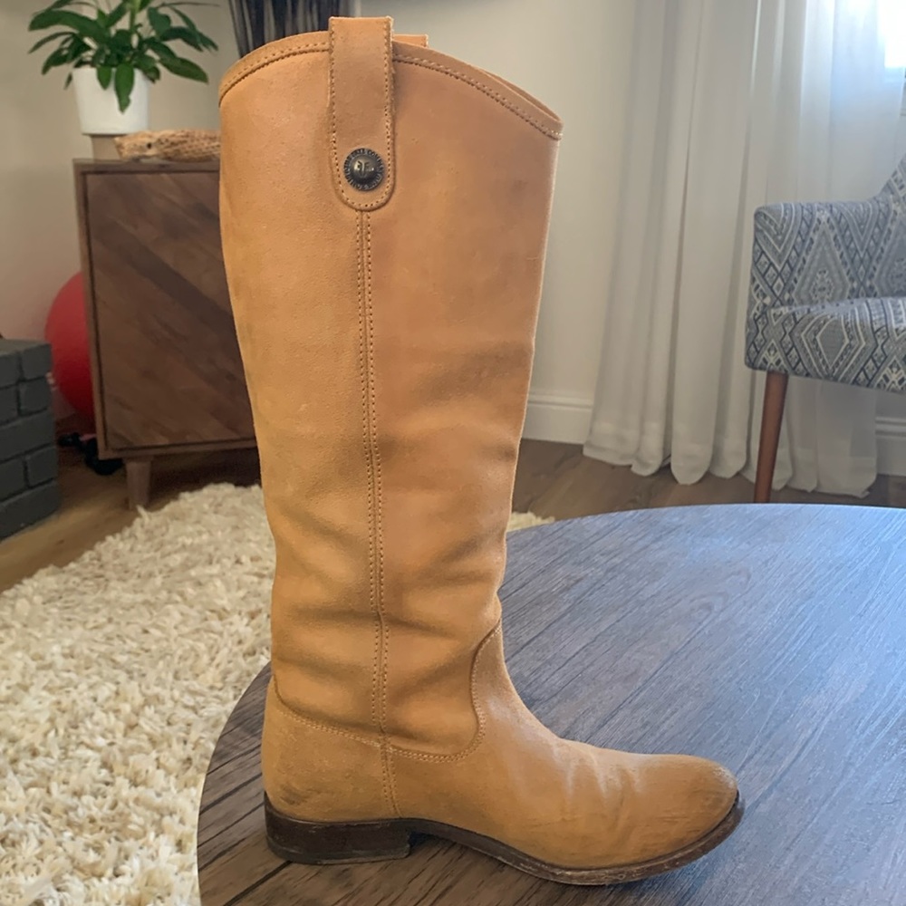 2” Melissa button boot by FRYE. Size 5.5